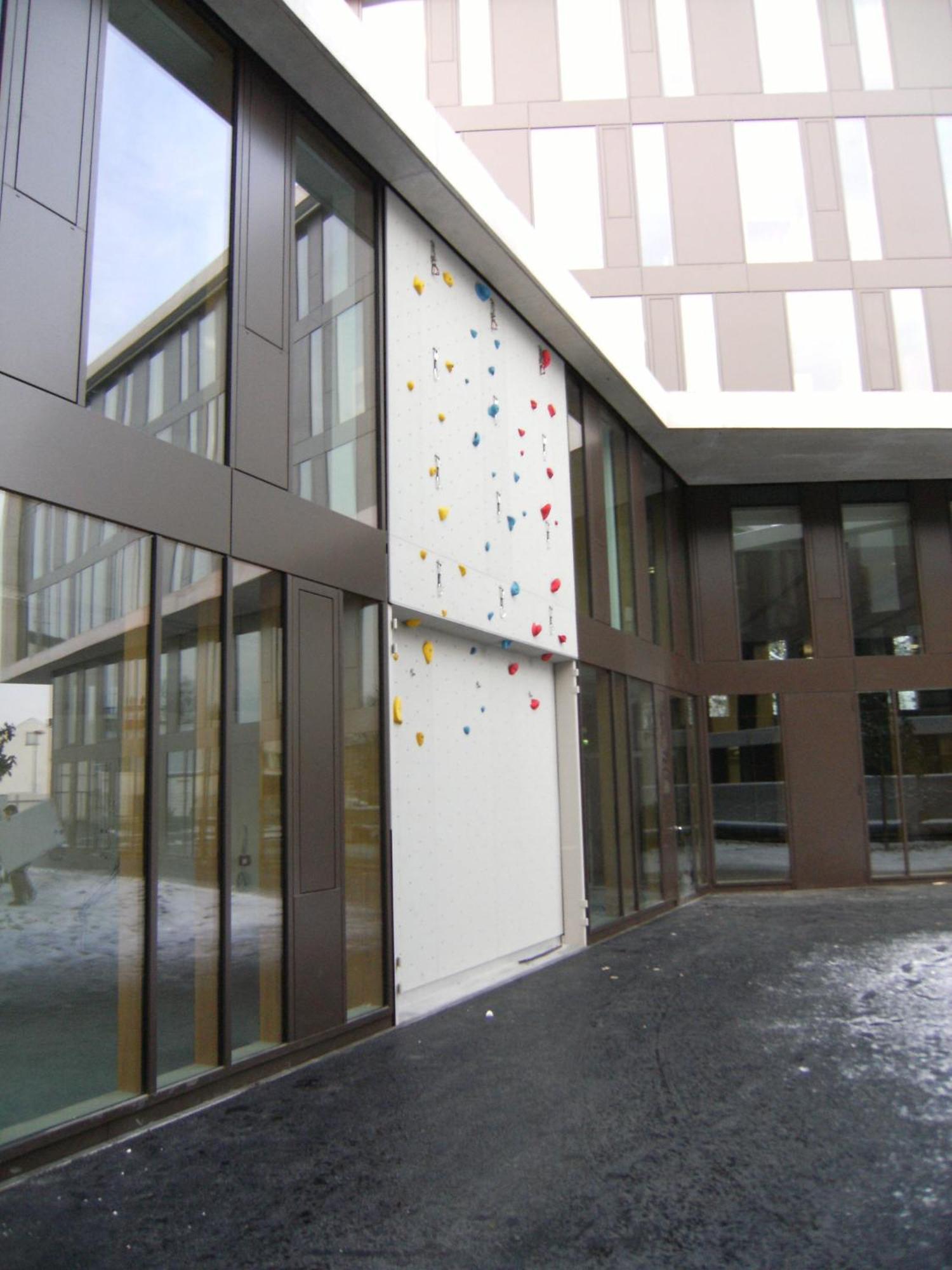 Jugendherberge Stuttgart Neckarpark Exterior photo